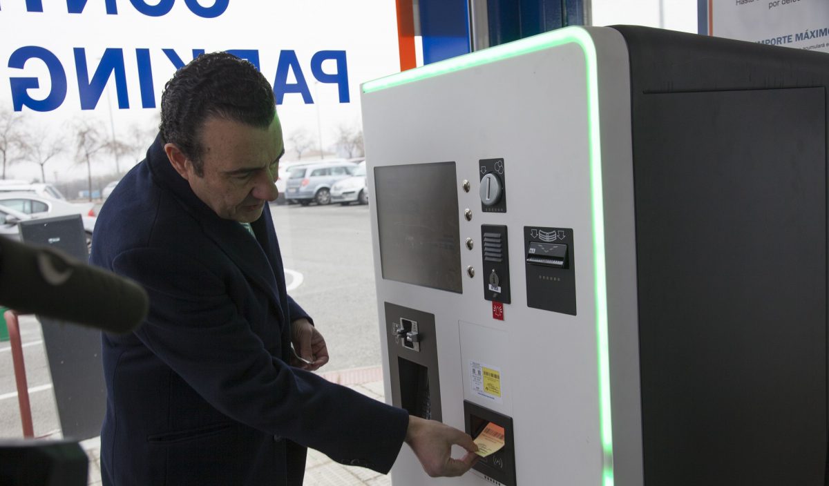 El Hospital San Pedro inicia este miércoles el control de acceso al aparcamiento Oeste-1 1