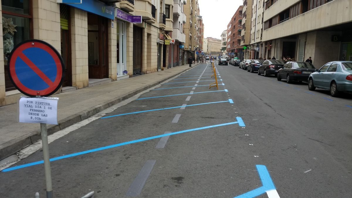 Solicitan al Ayuntamiento de Haro que los aparcamientos en la avenida de La Rioja vuelvan a "su estado inicial" 2