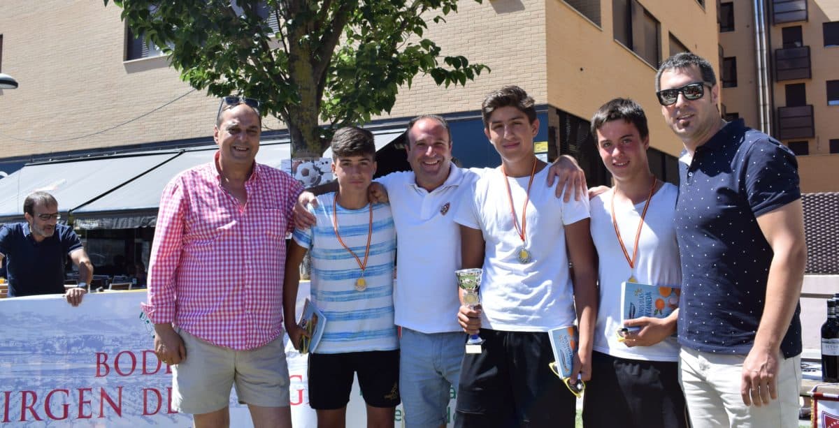 'Iscos', 'Milan', 'Mog' y 'Cachorros', ganadores del Torneo 3x3 del Haro Sport Club 6