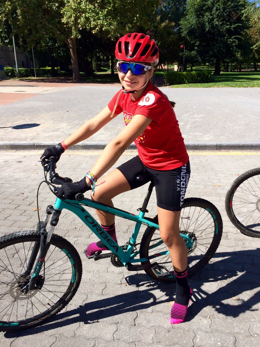 La jarrera María López gana la carrera escolar de La Vuelta Junior 4