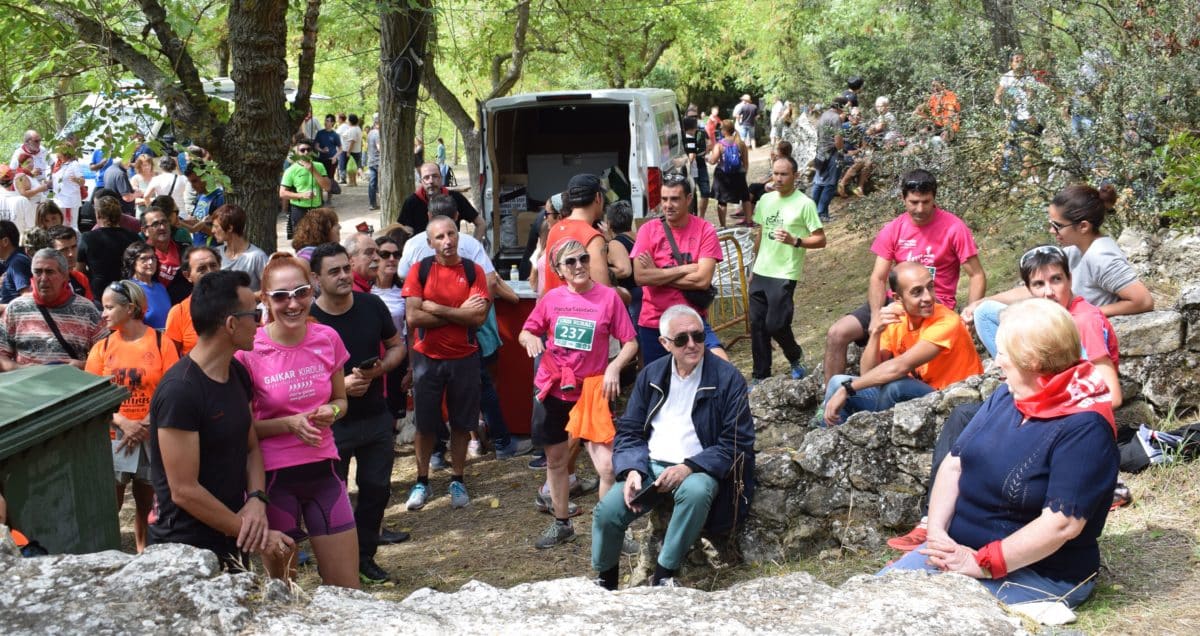 Rebeca Peña e Imanol Larrañaga reinan en San Felices 8