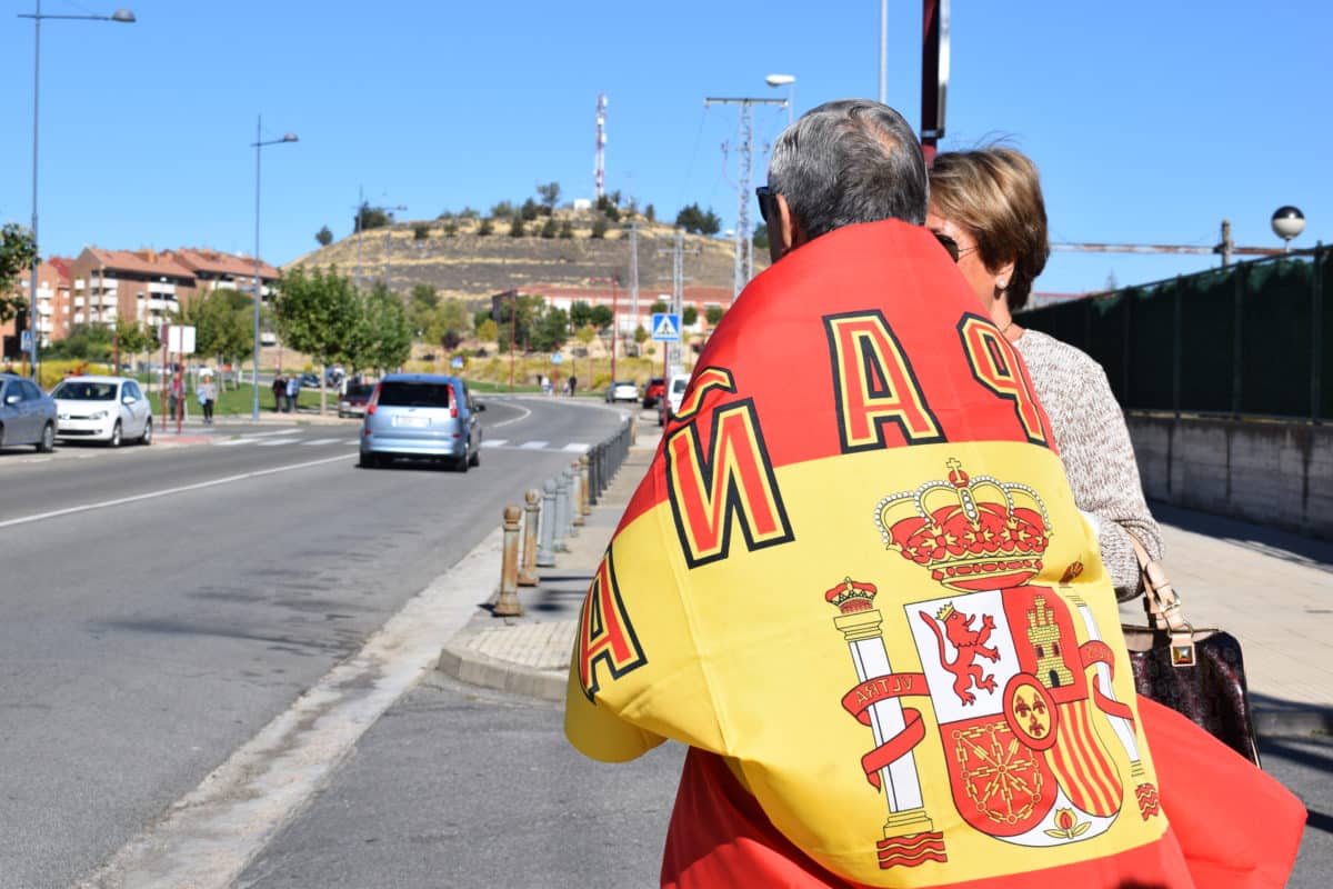 Las imágenes de la concentración de apoyo en Haro a la Guardia Civil 2