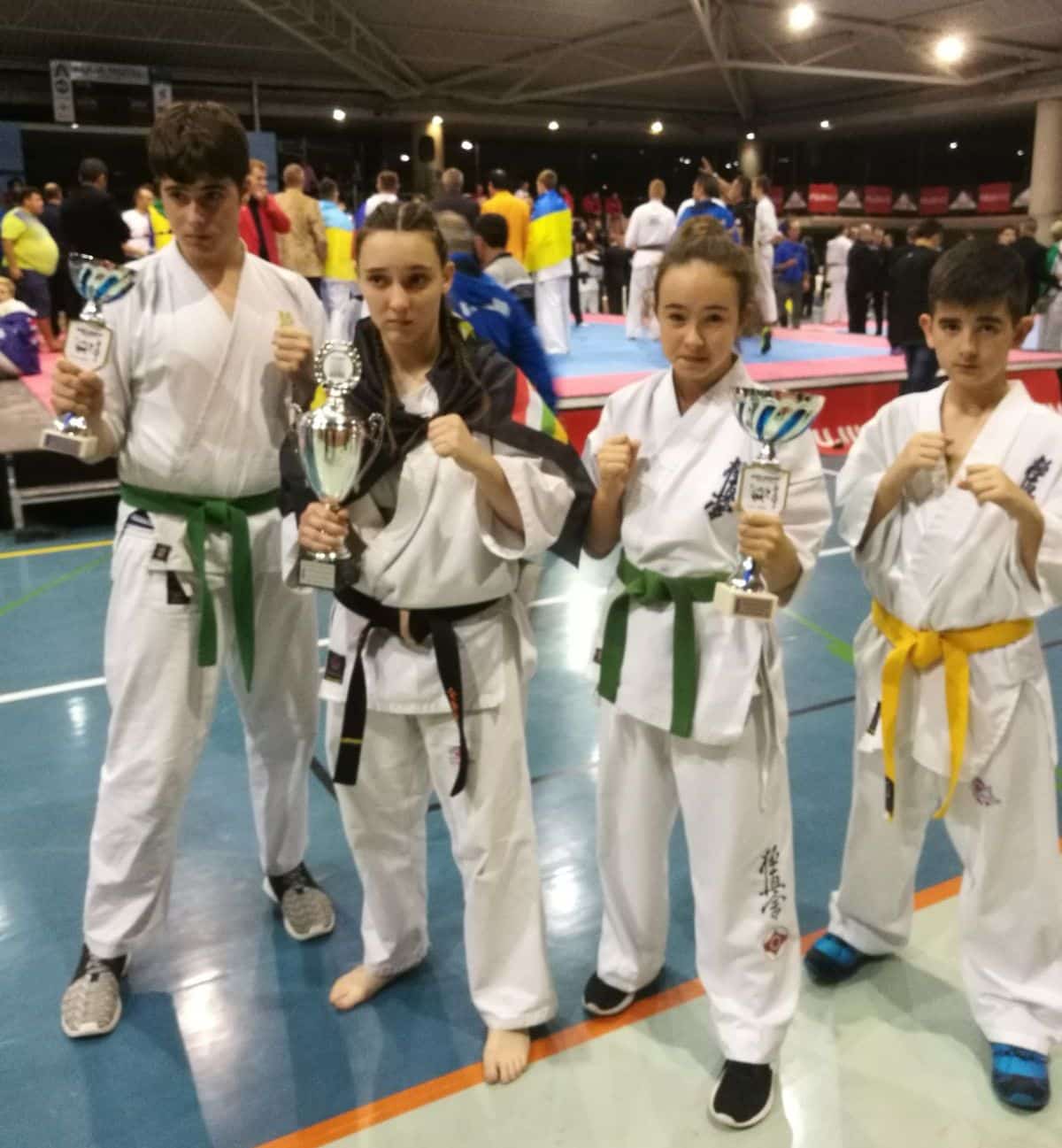 Miranda Dorado se corona campeona de España de kyokushin 1