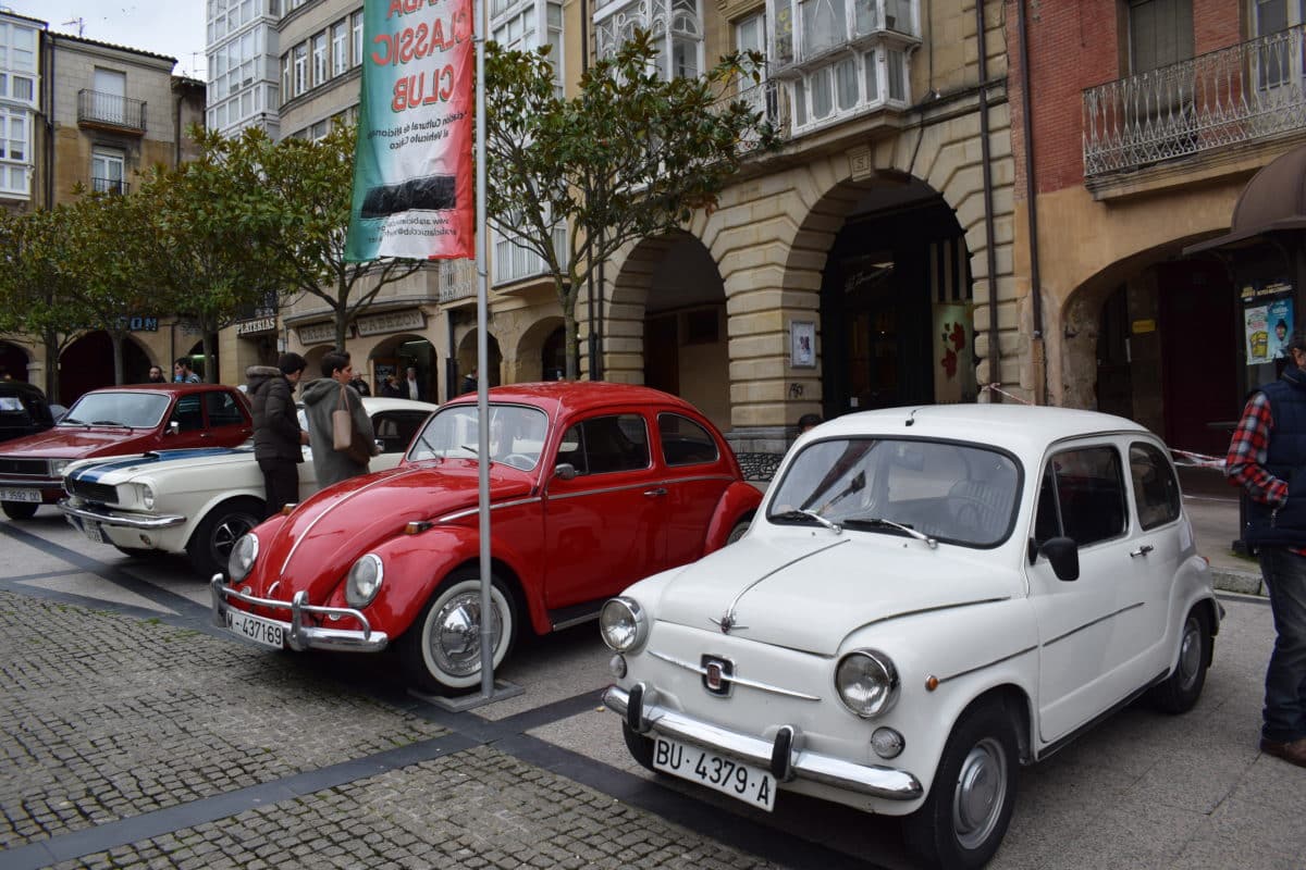 Las imágenes de la exposición de coches clásicos del Araba Classic Club en Haro 5
