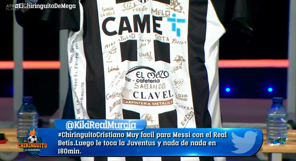 La historia de cómo terminó en El Chiringuito la camiseta del Haro Deportivo 1