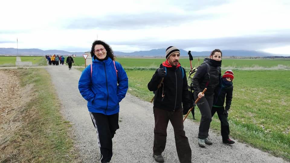 Casi un centenar de personas participan en el segundo recorrido de la Ruta-Vía Verde 1