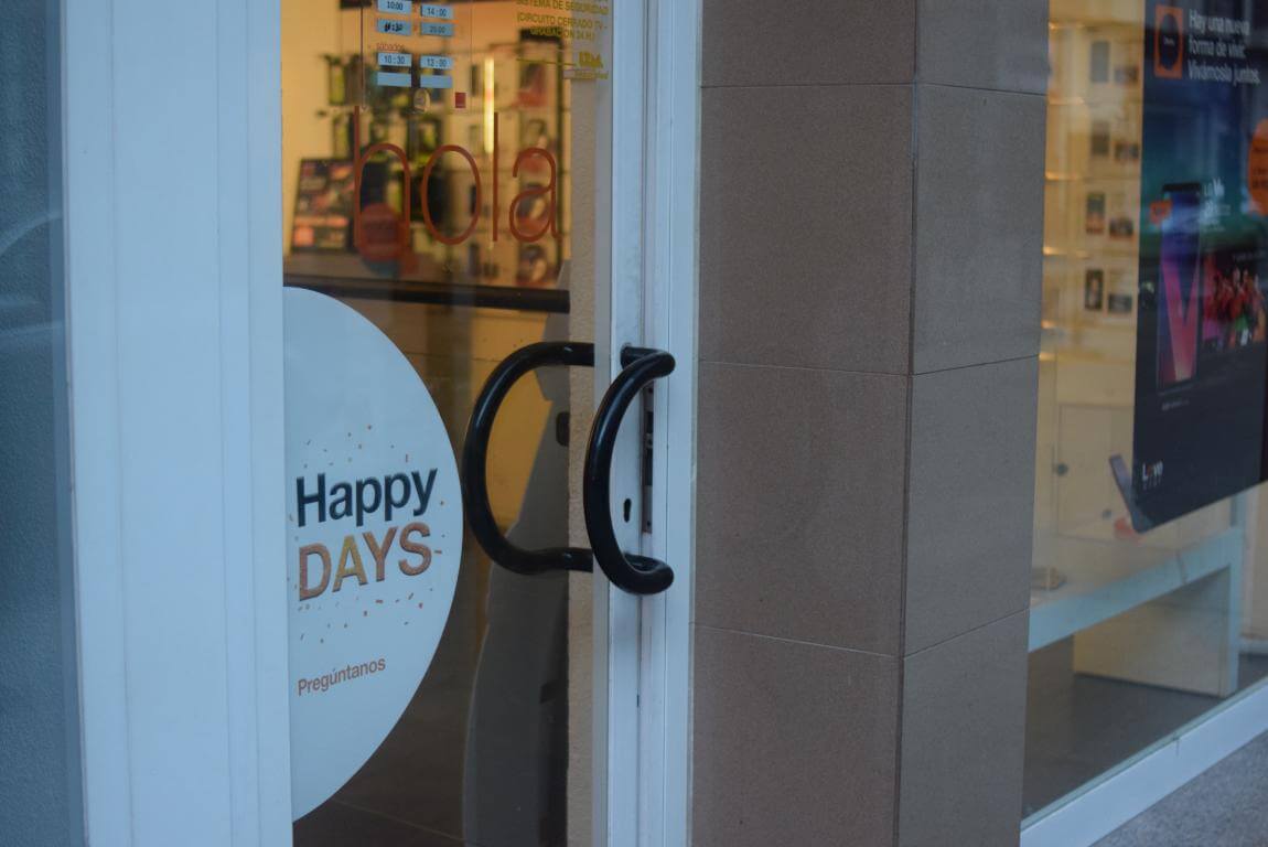 Entran a robar en la tienda Orange de Haro 1