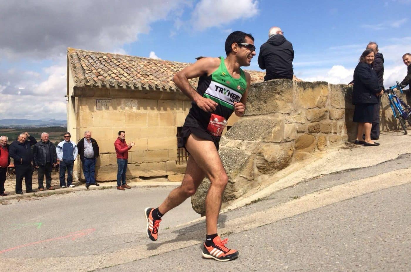Juanjo Igarzabal y Beronika Noya vencen en Briones en una carrera con casi 500 participantes 1