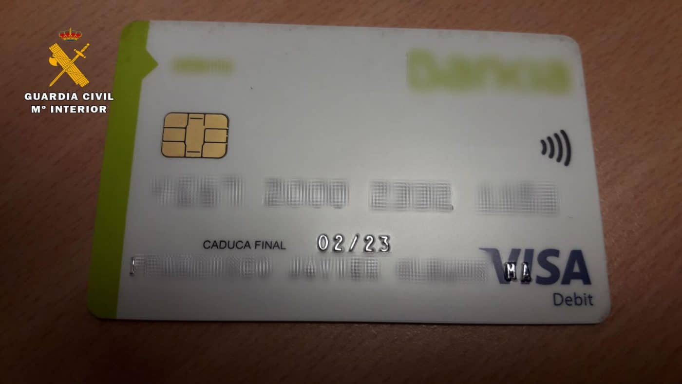 La Guardia Civil detiene a una persona por usar de forma ilícita una tarjeta de crédito para pagar peajes en la AP-68 2