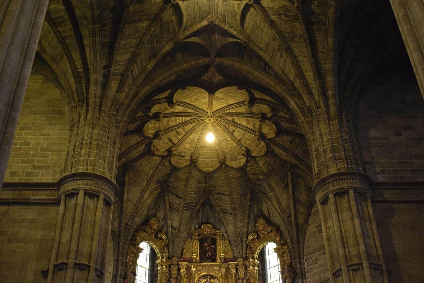 En marcha el proyecto de la nueva iluminación interior de la Parroquia de Santo Tomás de Haro 10