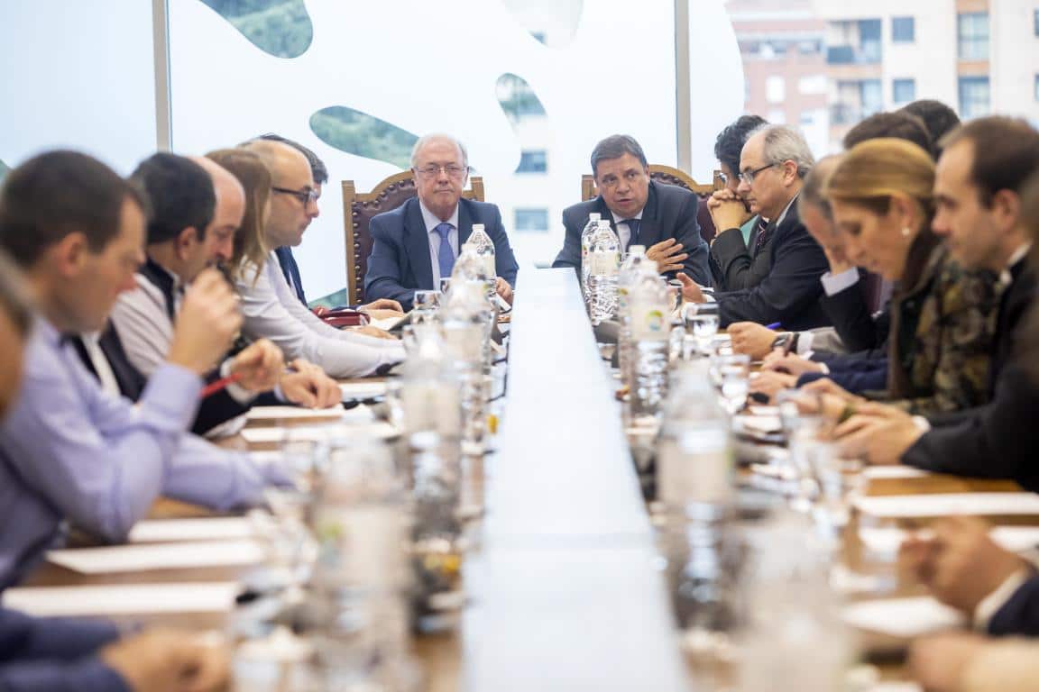 Planas ofrece a la DOCa Rioja su "máxima colaboración" en los desafíos del futuro 1 Planas ofrece a la DOCa Rioja su "máxima colaboración" en los desafíos del futuro 1