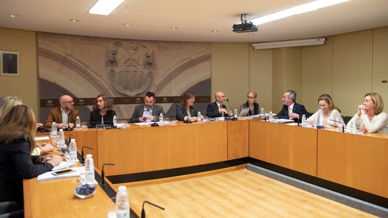 Salud promoverá la "reordenación y revitalización" de la Atención Primaria 1