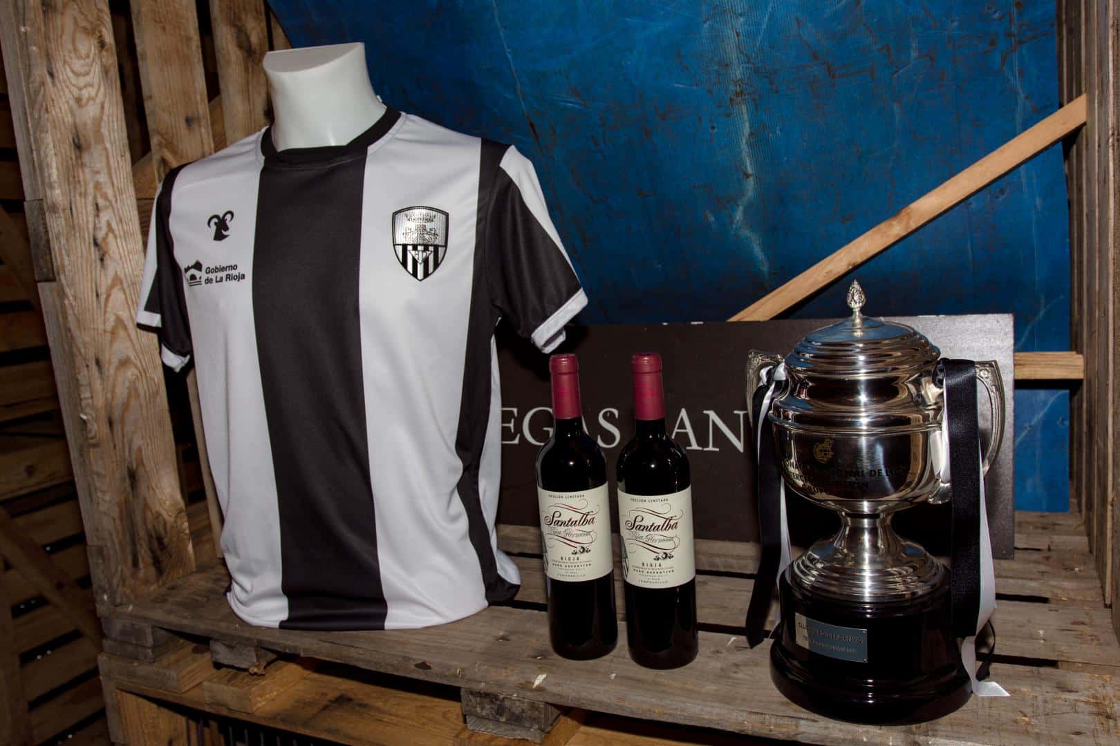 Santalba, vino oficial del Haro Deportivo 1 Santalba, vino oficial del Haro Deportivo 1