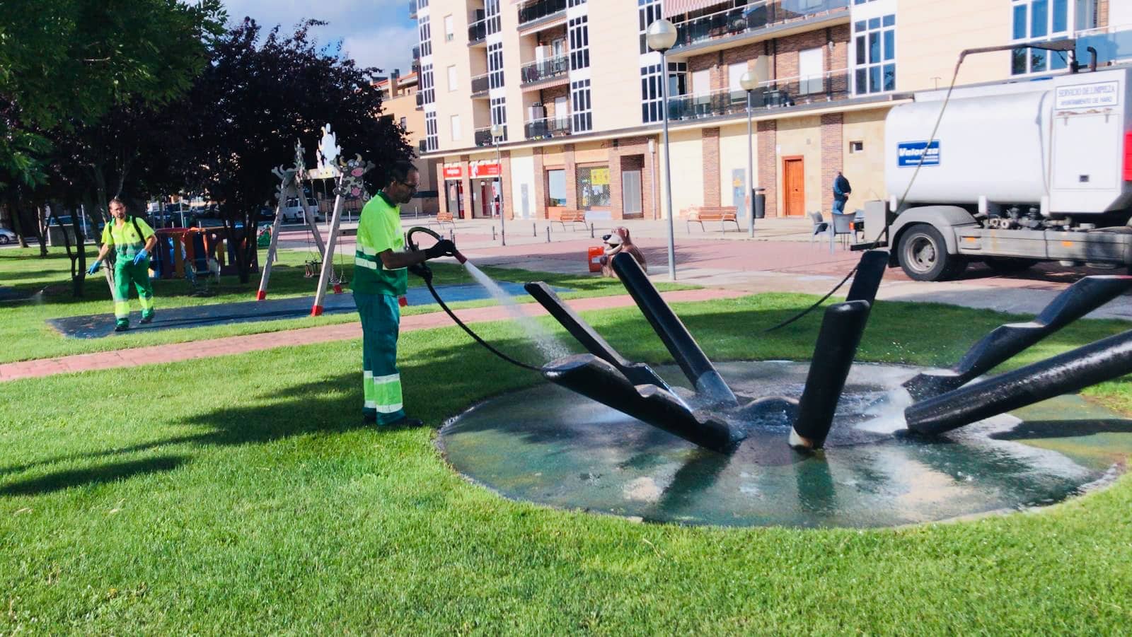 Los niños de Haro ya disfrutan de los parques infantiles de la localidad 1 Los niños de Haro ya disfrutan de los parques infantiles de la localidad 1