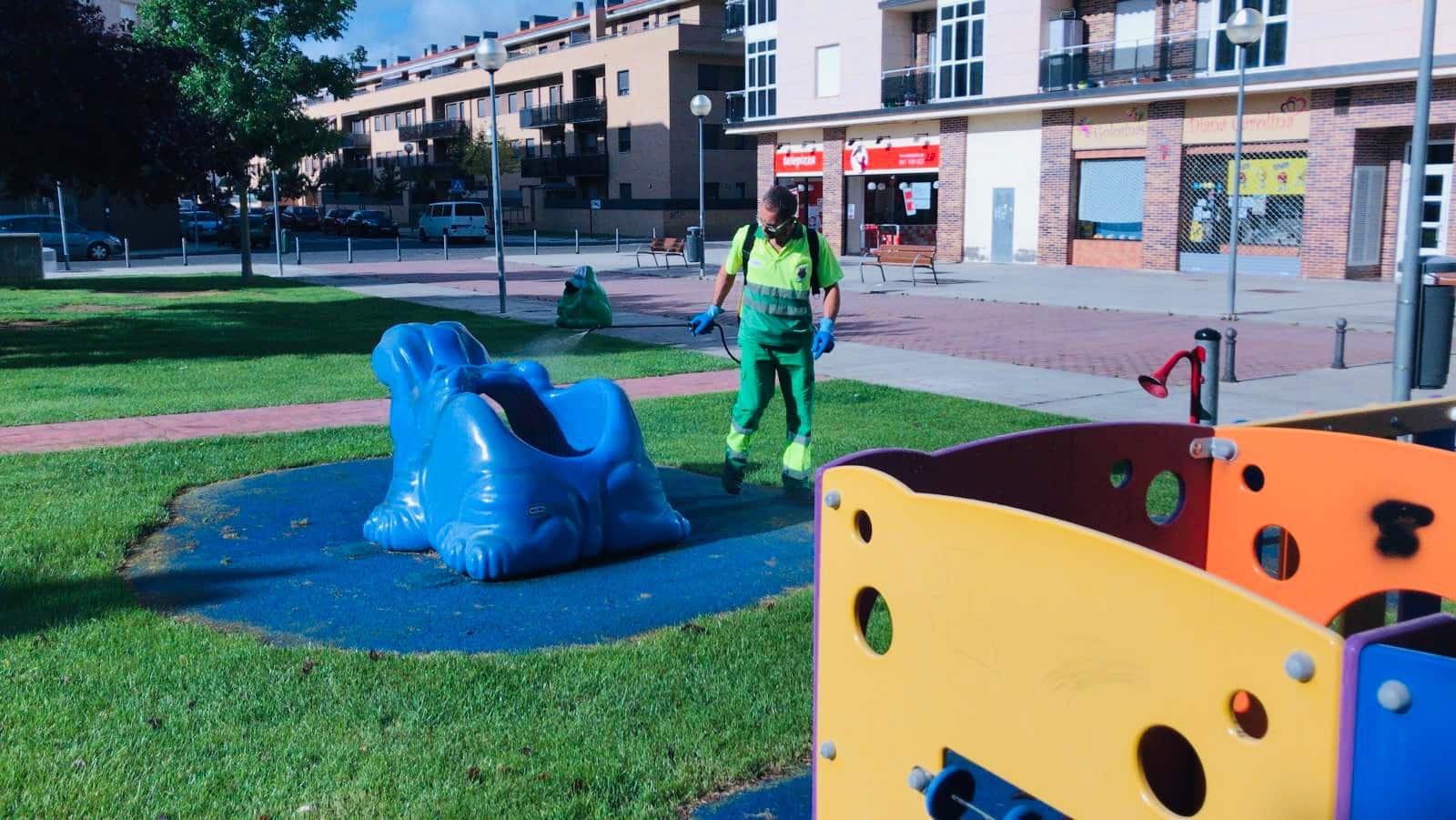 Los niños de Haro ya disfrutan de los parques infantiles de la localidad 2 Los niños de Haro ya disfrutan de los parques infantiles de la localidad 2