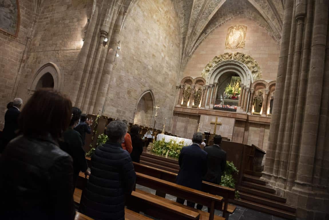 FOTOS: Funeral en Valvanera en honor a las víctimas por COVID-19 10