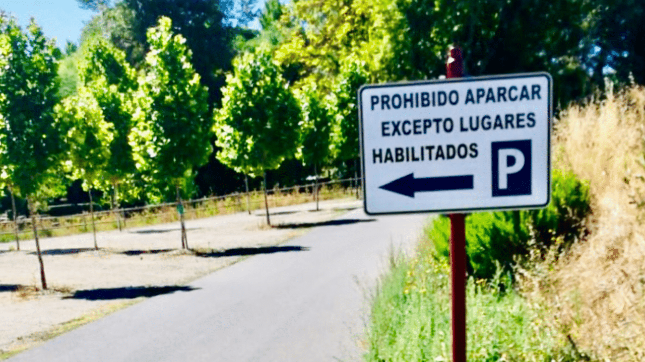 Señal de tráfico en El Moro