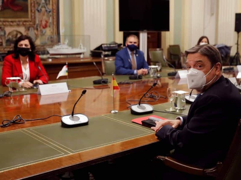 Concha Andreu y Luis Planas