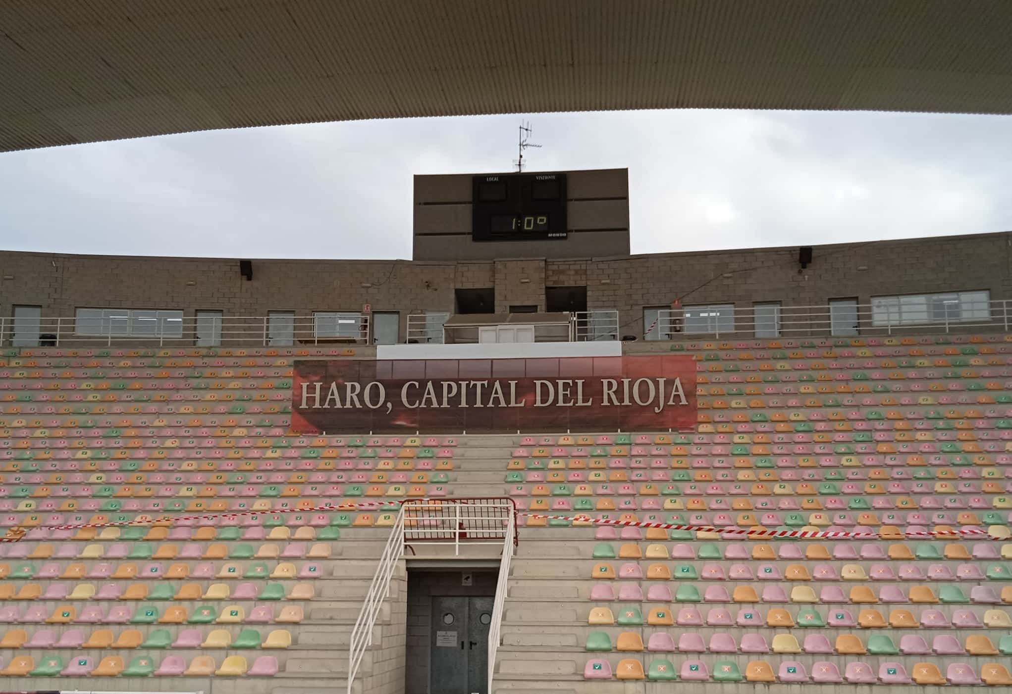 Estadio de El Mazo