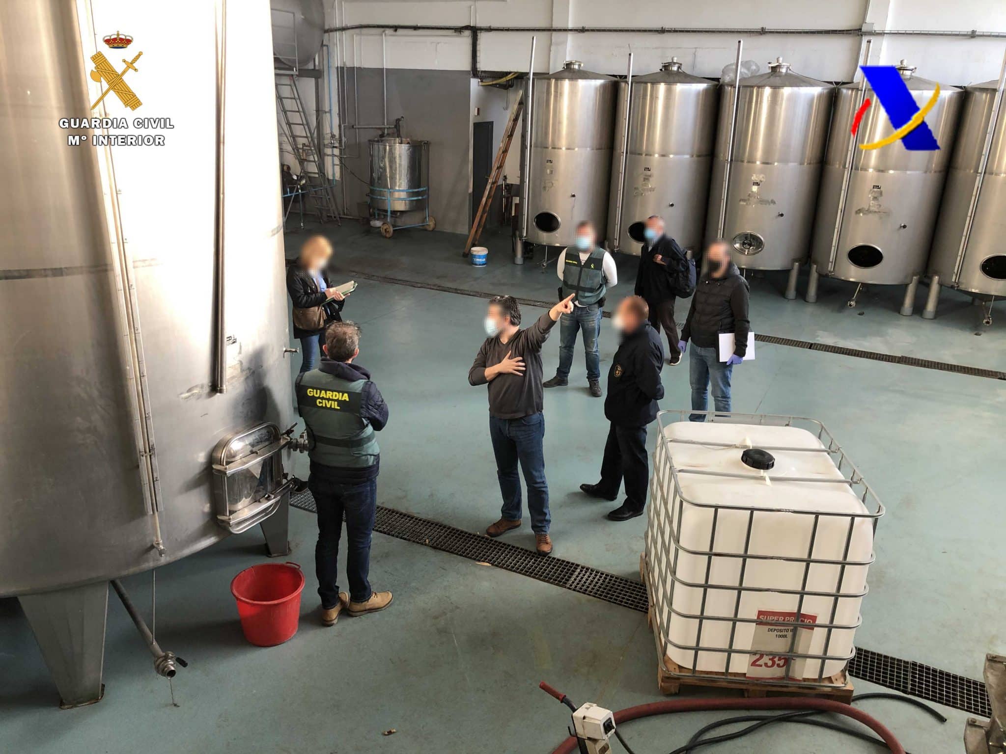 VÍDEO: Desmantelada en La Rioja una de las mayores destilerías ilegales de whisky 11