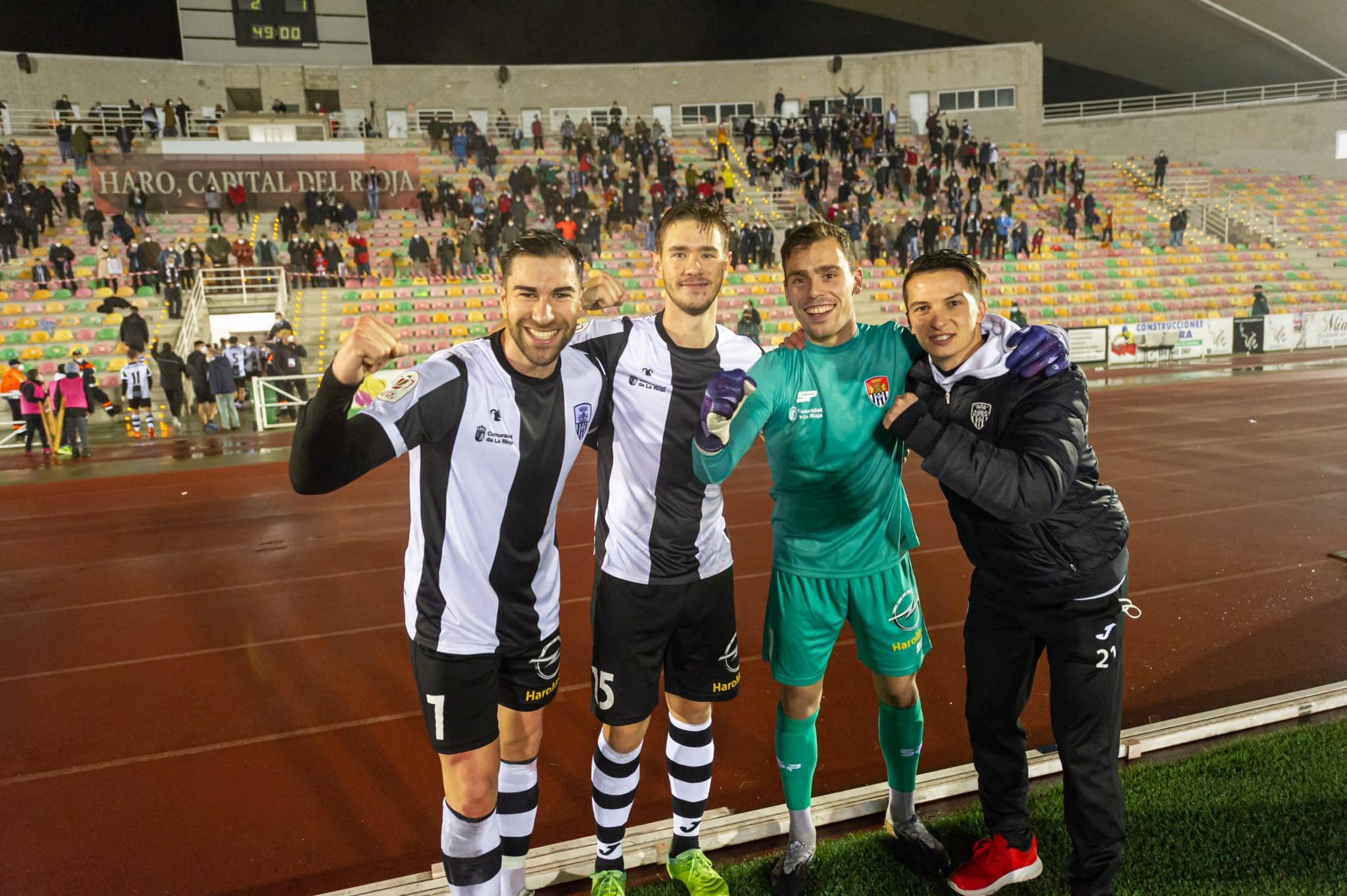 FOTOS: El Haro, el único equipo riojano que sobrevive en la Copa del Rey 8