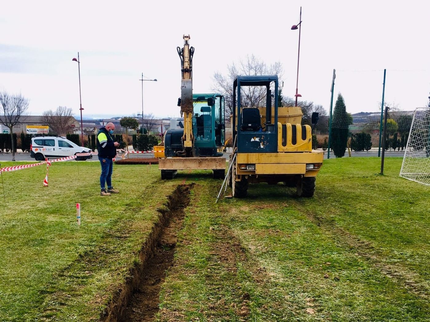 obras vallado del campo de El Mazo
