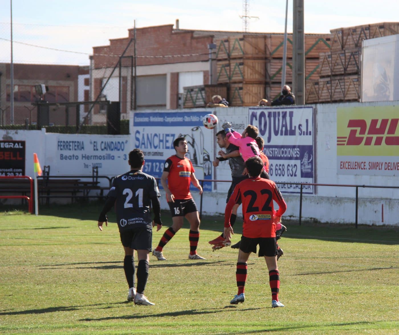 La Calzada vs Varea