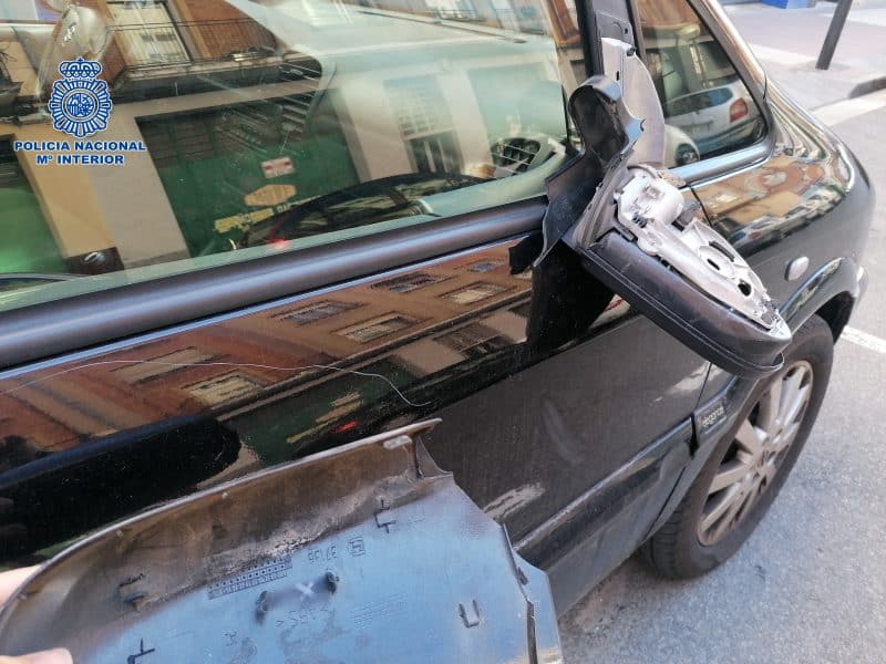 Destrozos a coches