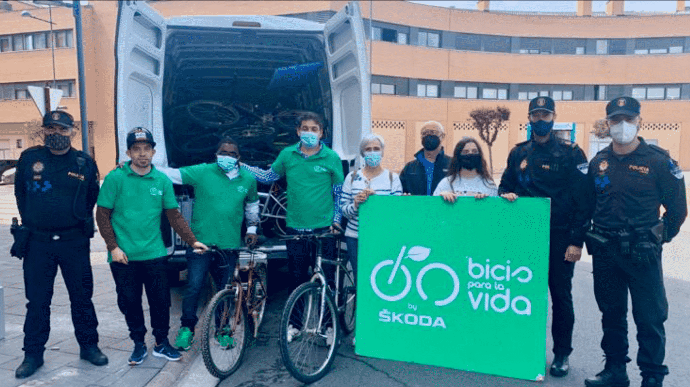 Haro dona 27 bicicletas al proyecto solidario 'Bicis para la Vida'