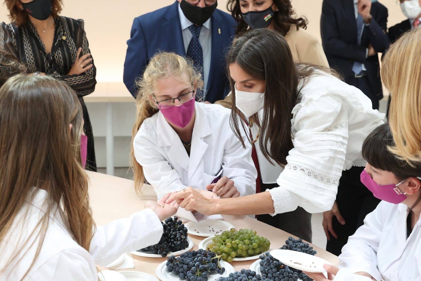 La reina Letizia preside en Haro la apertura del curso de FP 15