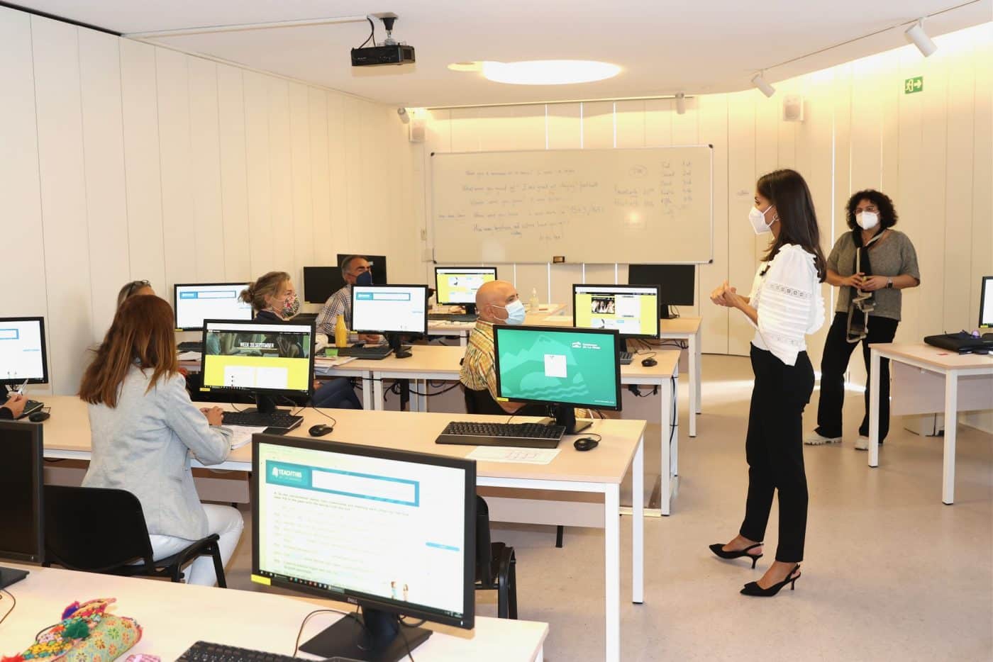 La reina Letizia preside en Haro la apertura del curso de FP 17