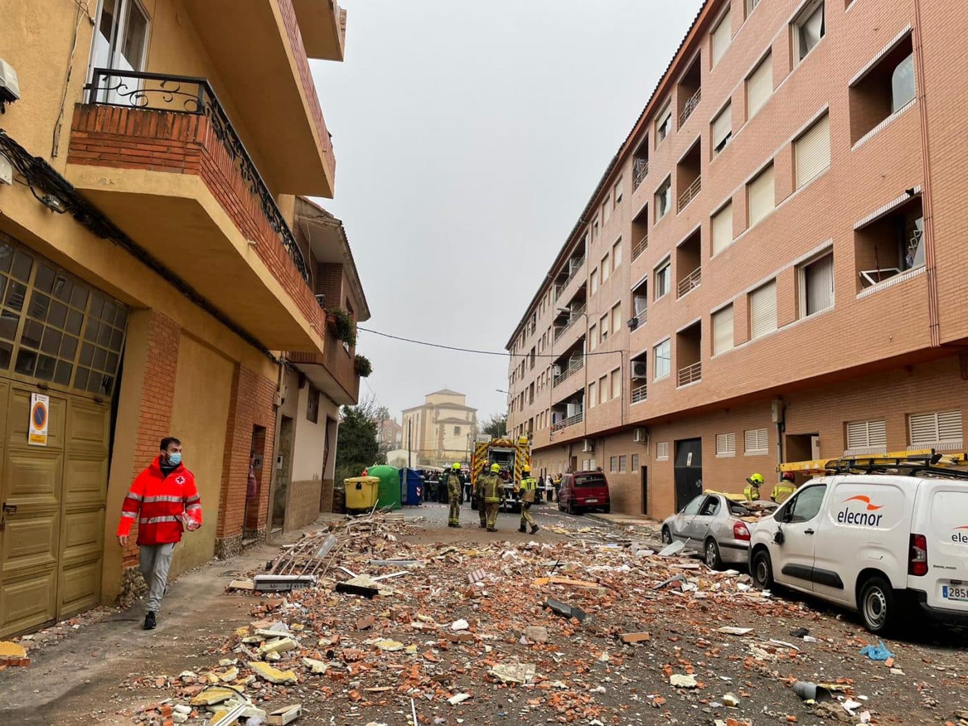 La explosión en un ático de Lardero provoca el desalojo de 19 viviendas 4
