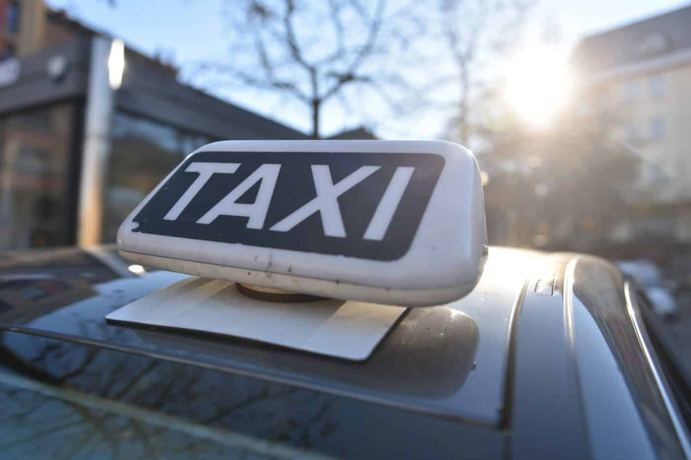 La Rioja actualiza las tarifas interurbanas del taxi "fruto del diálogo y consenso" con el sector 1