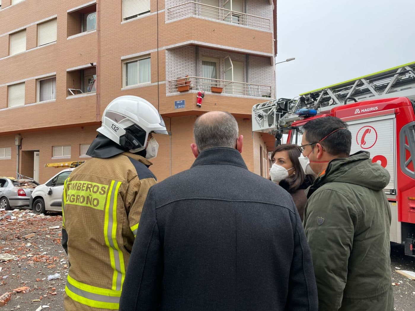 La explosión en un ático de Lardero provoca el desalojo de 19 viviendas 8