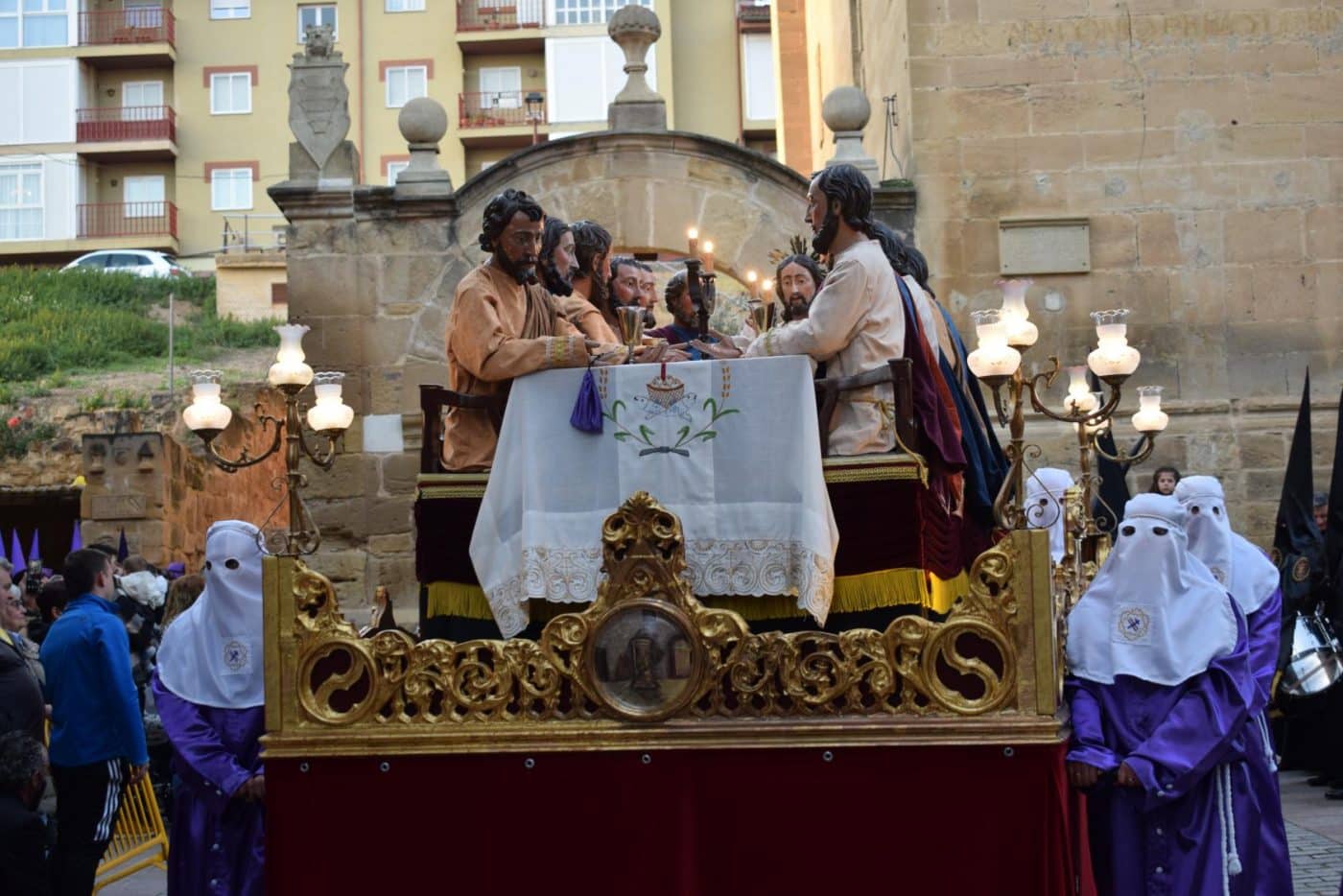 Continúa la Semana Santa de Haro con el Viacrucis y la procesión del Santo Entierro 20