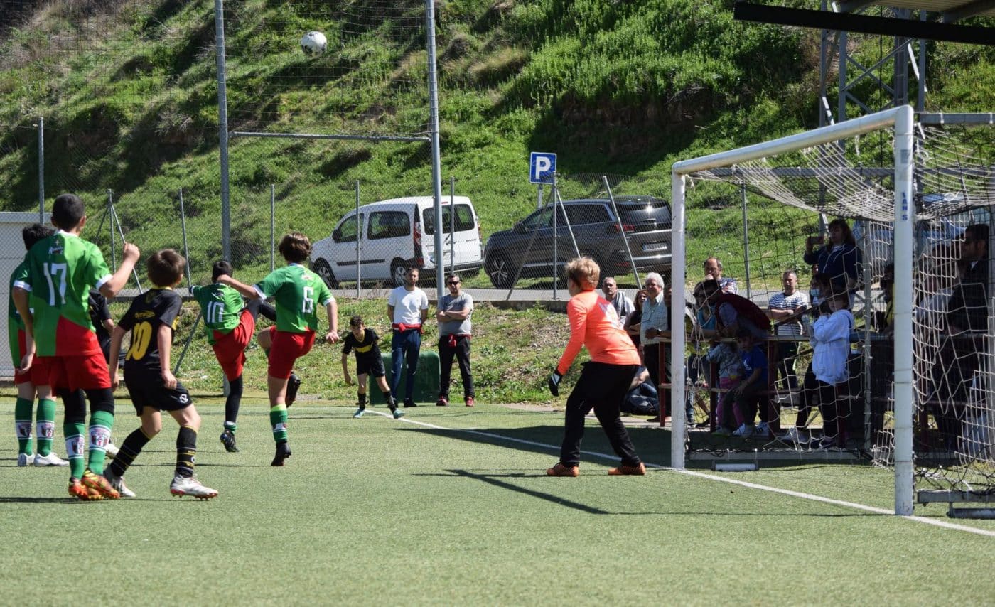 El Haro Deportivo vence en el regreso del torneo alevín de Semana Santa 19