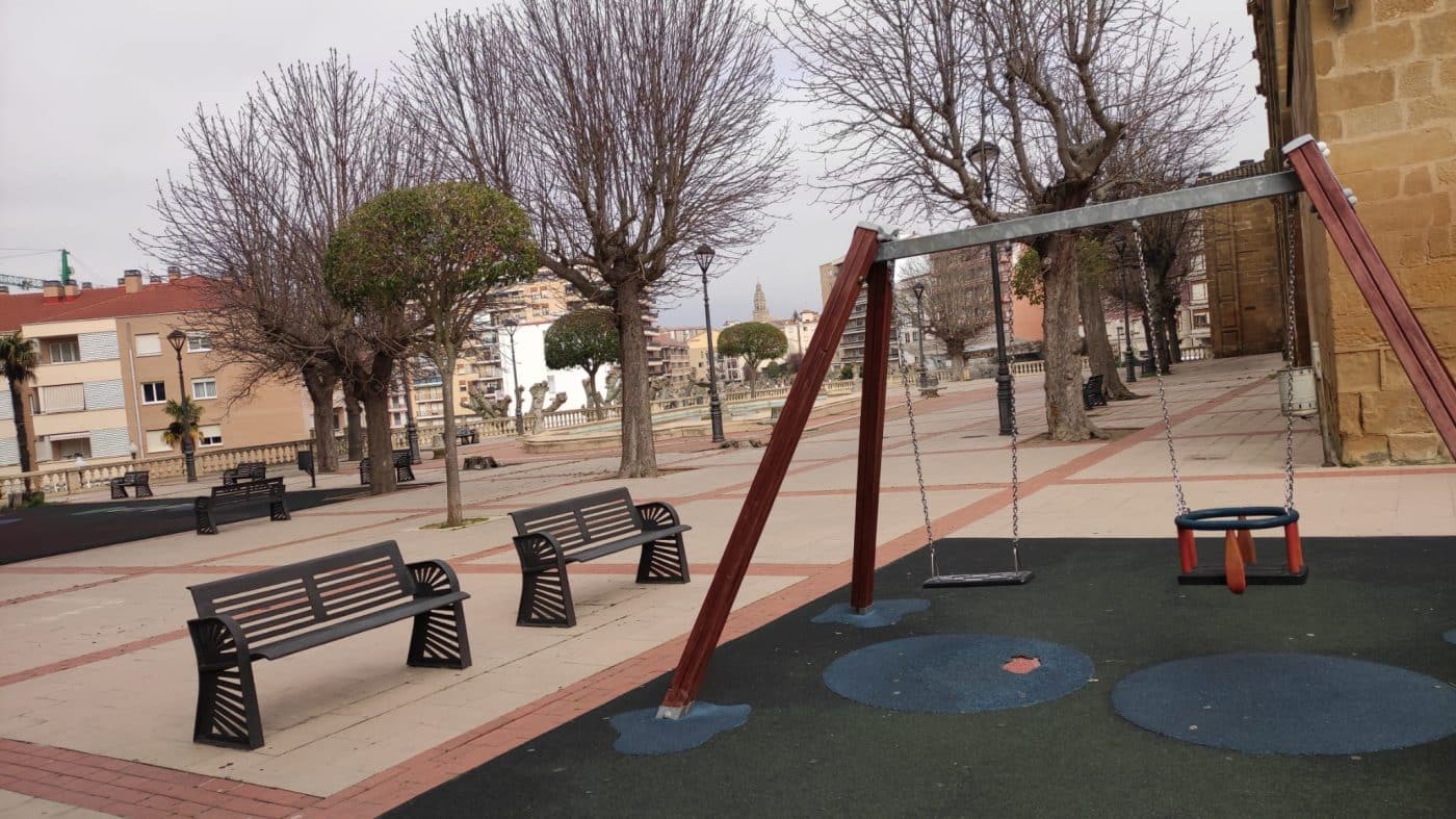 Haro renovará el parque infantil Manuel Anzuela, que contará con una tirolina 1