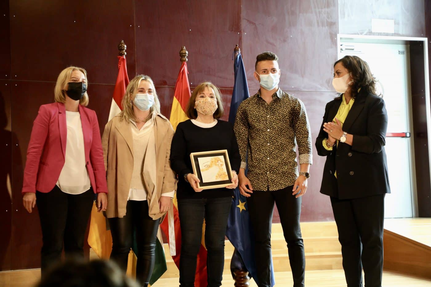 La Rioja homenajea a los profesionales y colectivos implicados en la vacunación frente a la COVID 5