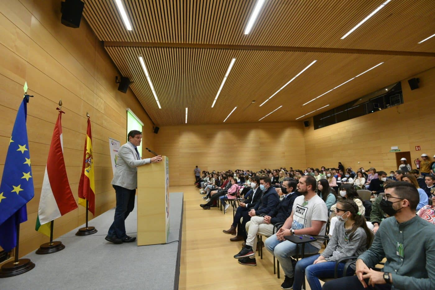 Escolares de La Rioja ponen en común sus proyectos para lograr pueblos y ciudades más sostenibles 2