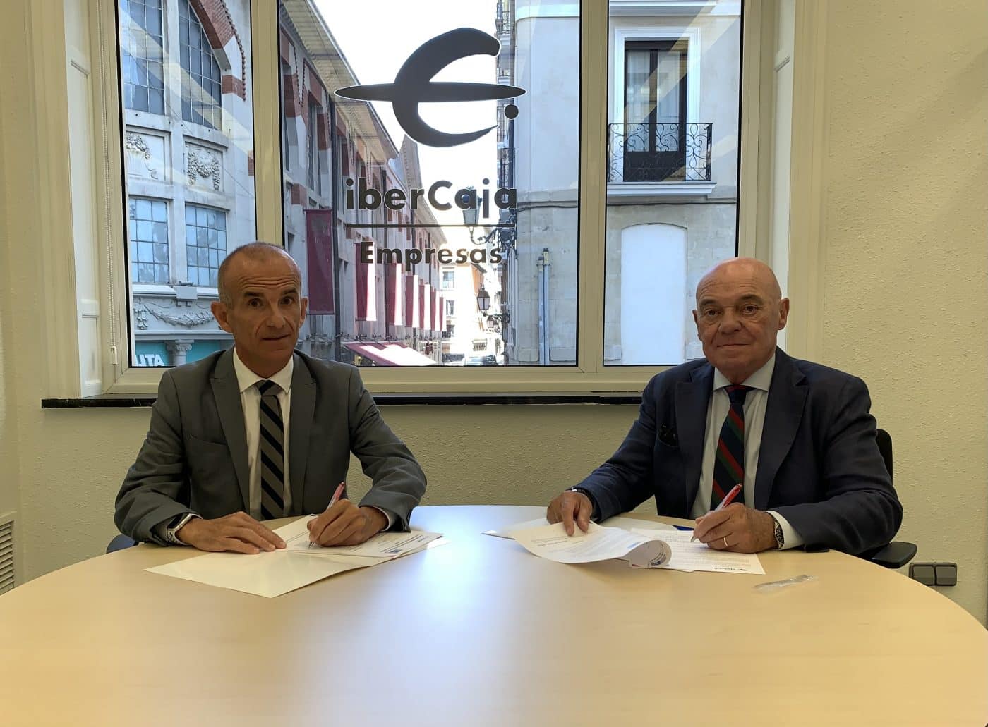 FER e Ibercaja renuevan su alianza para reactivar el crecimiento de las pymes y autónomos de La Rioja 1