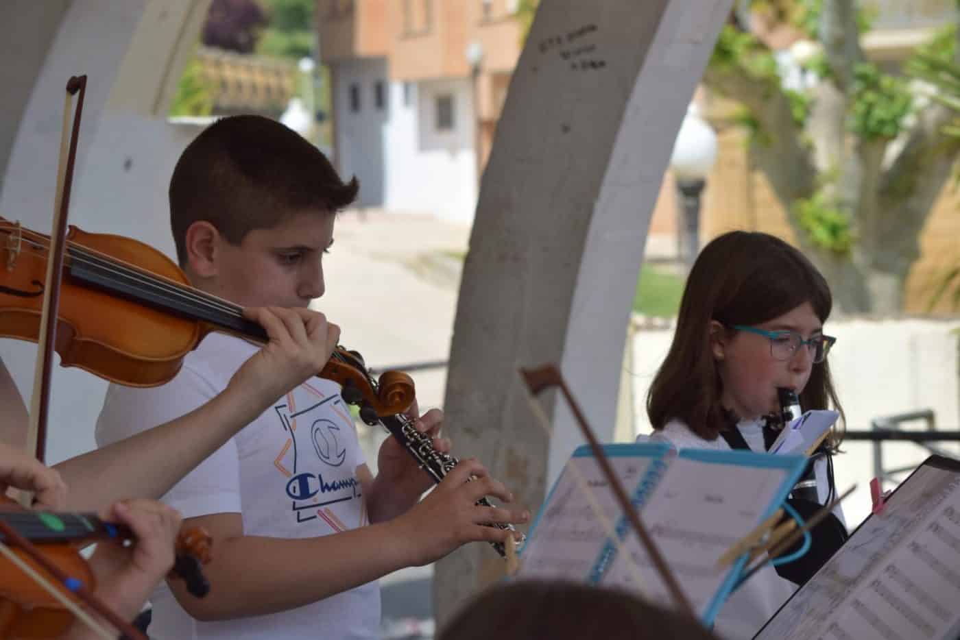 FOTOS: El Conservatorio Lucrecia Arana celebra el fin de curso sacando la música a la calle 44