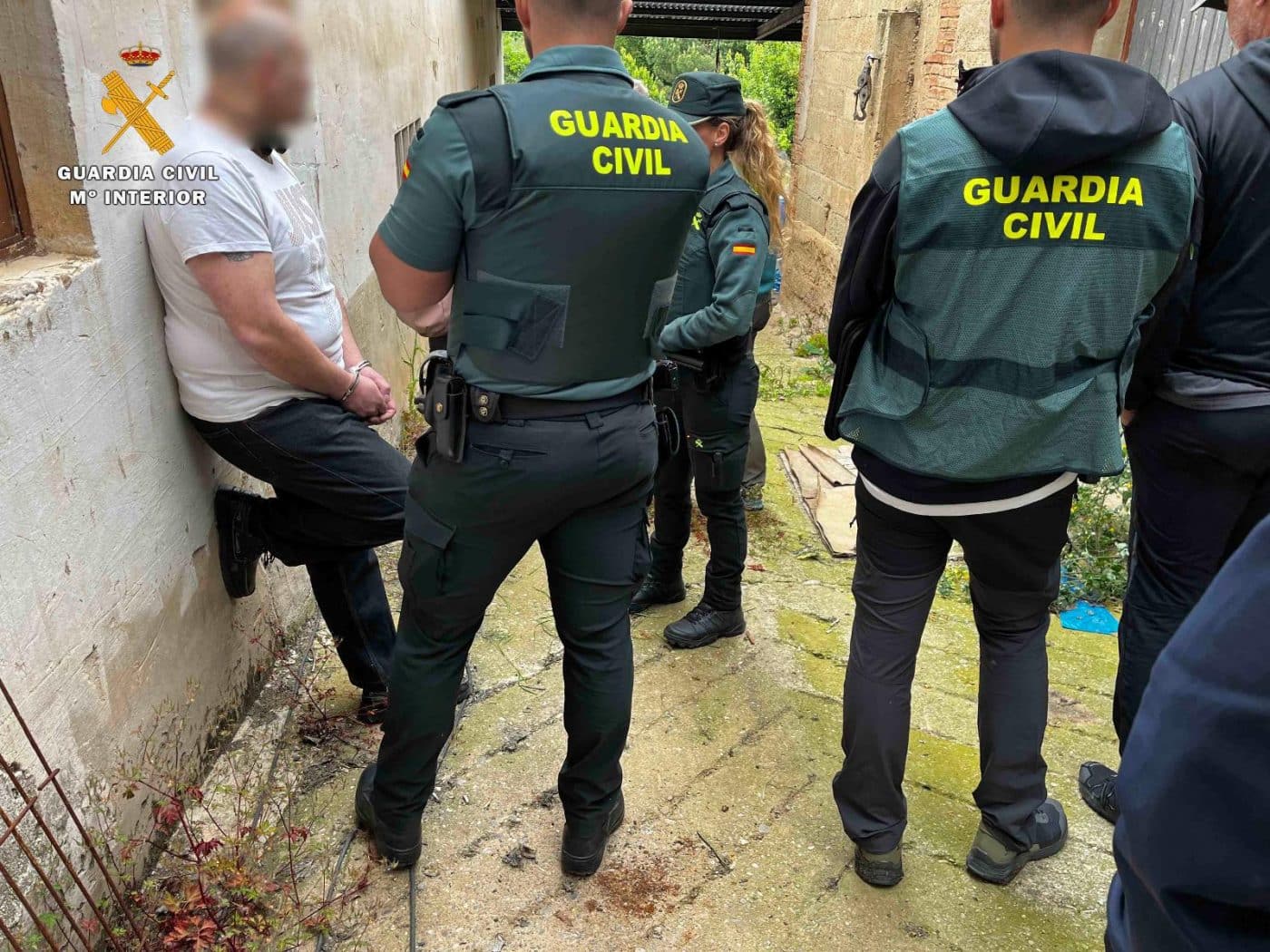Guardia Civil intensifica con perros y un georradar la búsqueda de Javier Ovejas en Entrena 5