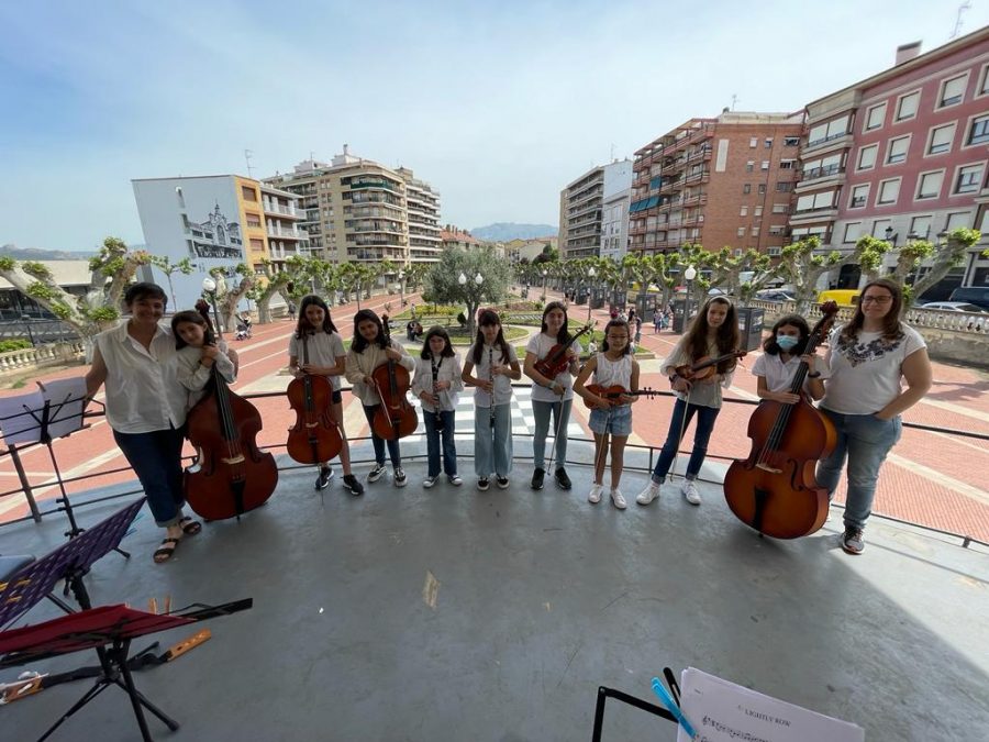 FOTOS: El Conservatorio Lucrecia Arana celebra el fin de curso sacando la música a la calle 53