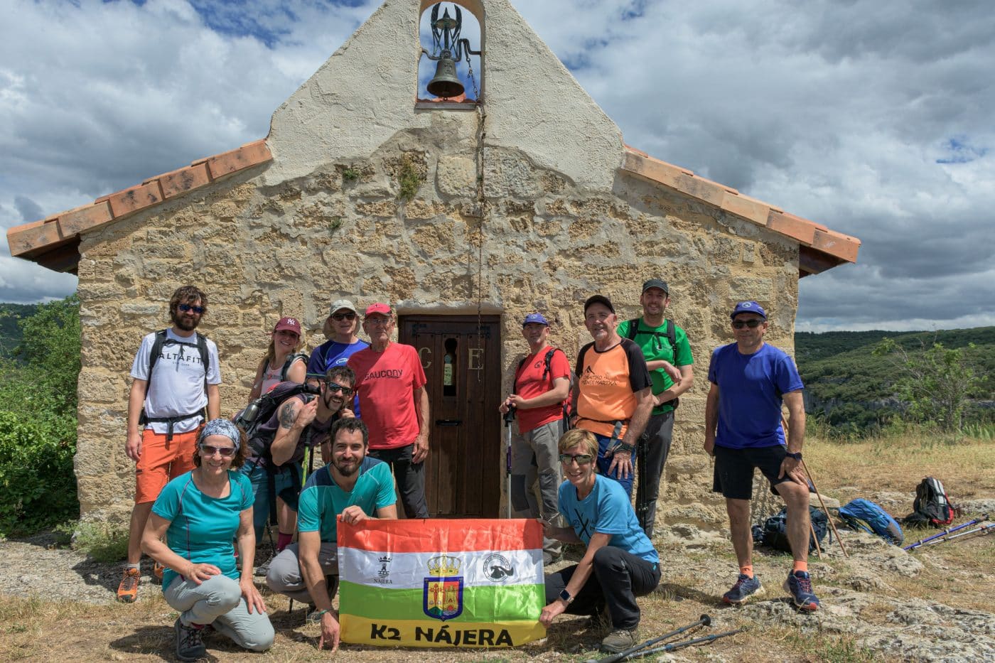 Una veintena de socios del Club de Montaña K2 finaliza la ruta por las Hoces del Rudrón 1