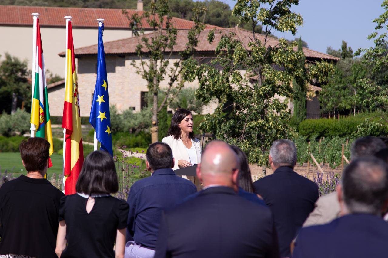 Andreu reivindica el peso La Rioja en la presentación del Plan Turístico Nacional de Enogastronomía 2