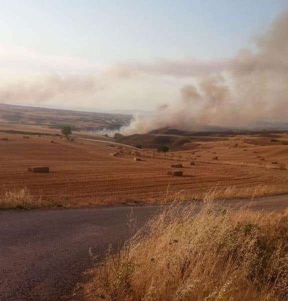 Tres incendios declarados de manera simultánea en La Rioja Alta 4