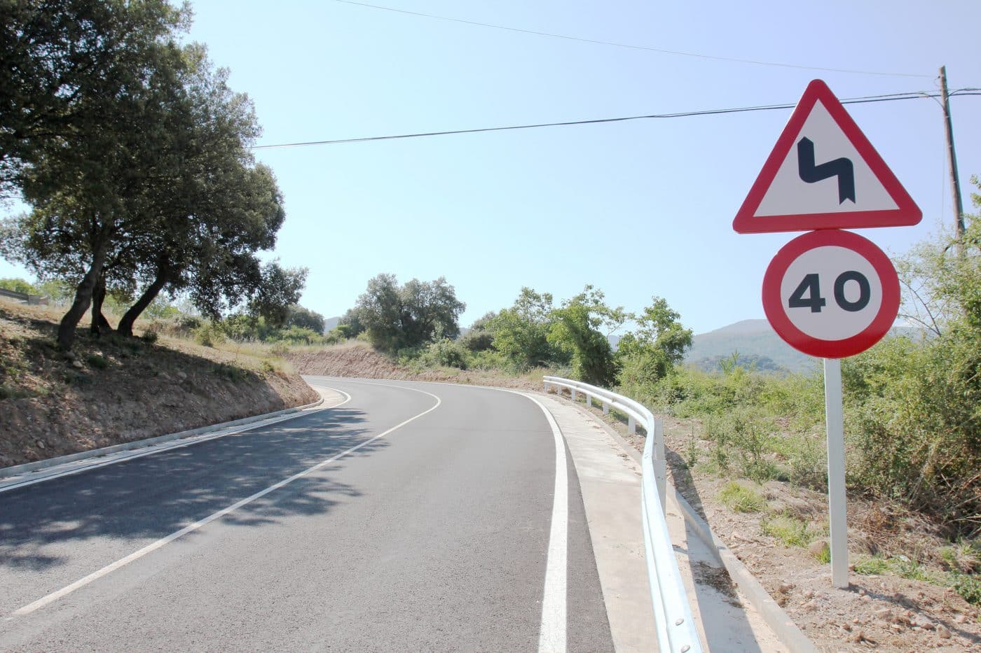 El Gobierno riojano invierte más de 356.000 euros en la mejora de la carretera de acceso a Pedroso 1