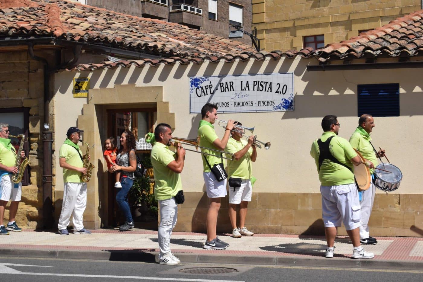 FOTOS: El Barrio de las Huertas vuelve a celebrar su tradicional comida de hermandad 4
