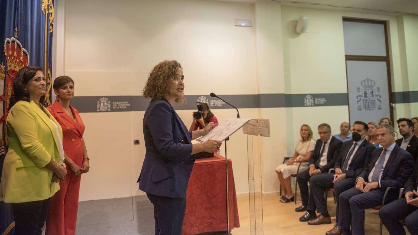 Beatriz Arraiz jura su cargo como nueva delegada del Gobierno en La Rioja 6