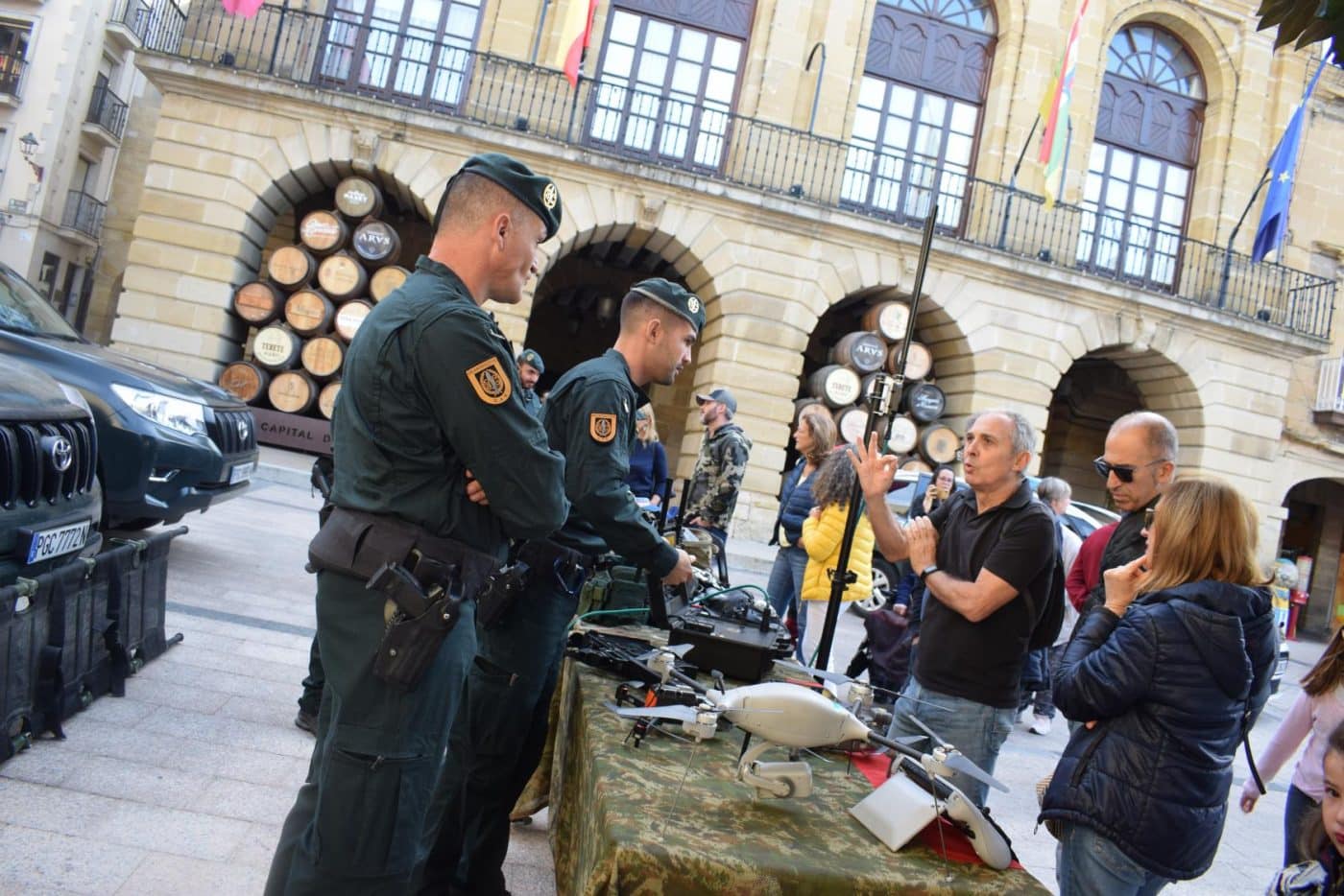 FOTOS: La Guardia Civil celebra en Haro una jornada de puertas abiertas 12